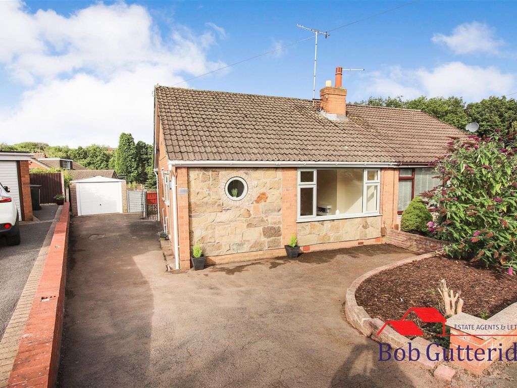 2 bed semidetached bungalow for sale in Fearns Avenue, Bradwell