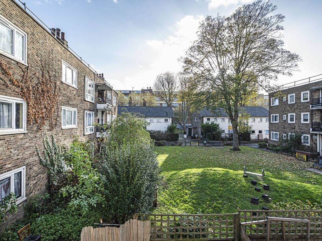 Somerford Grove Estate, Stoke Newington, London N16  