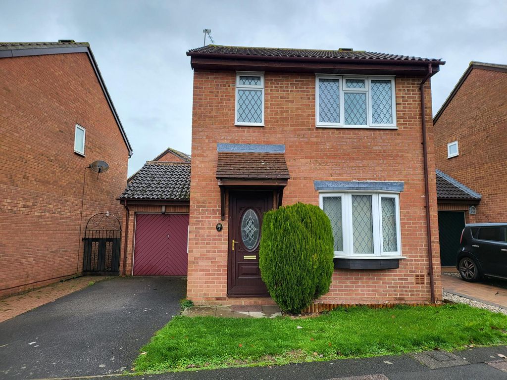 3 bed detached house to rent in Langley Road, Abingdon OX14 Zoopla