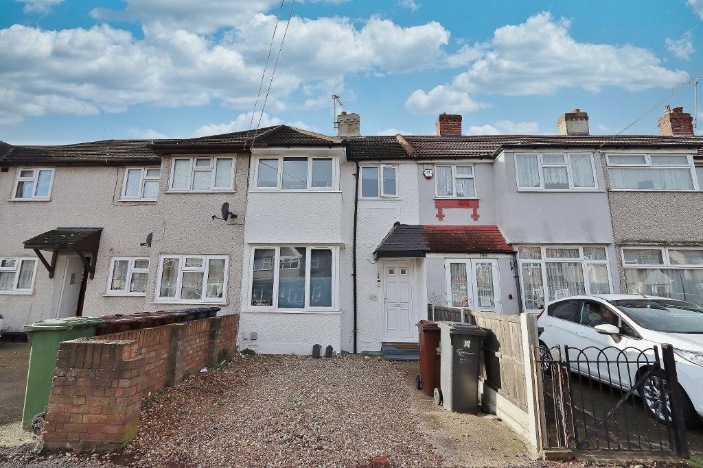 3 bed terraced house for sale in Second Avenue, Dagenham RM10 Zoopla