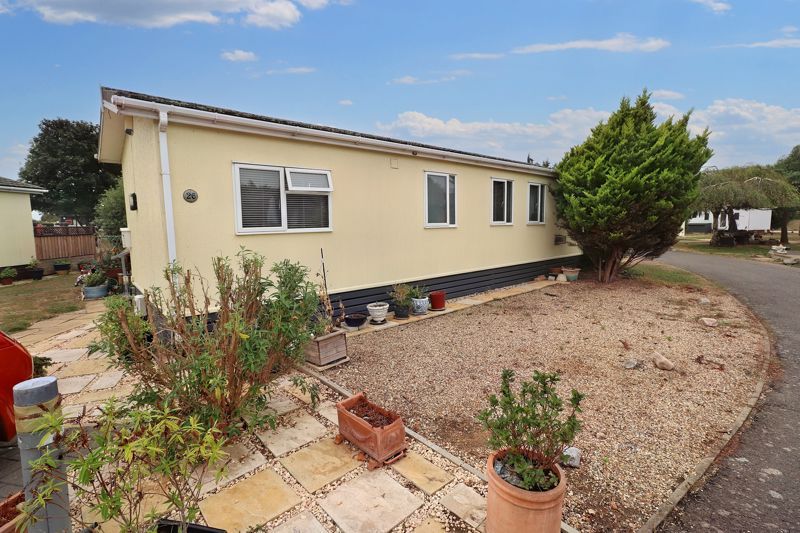 1 bed lodge for sale in Promenade Way, Brightlingsea CO7 Zoopla