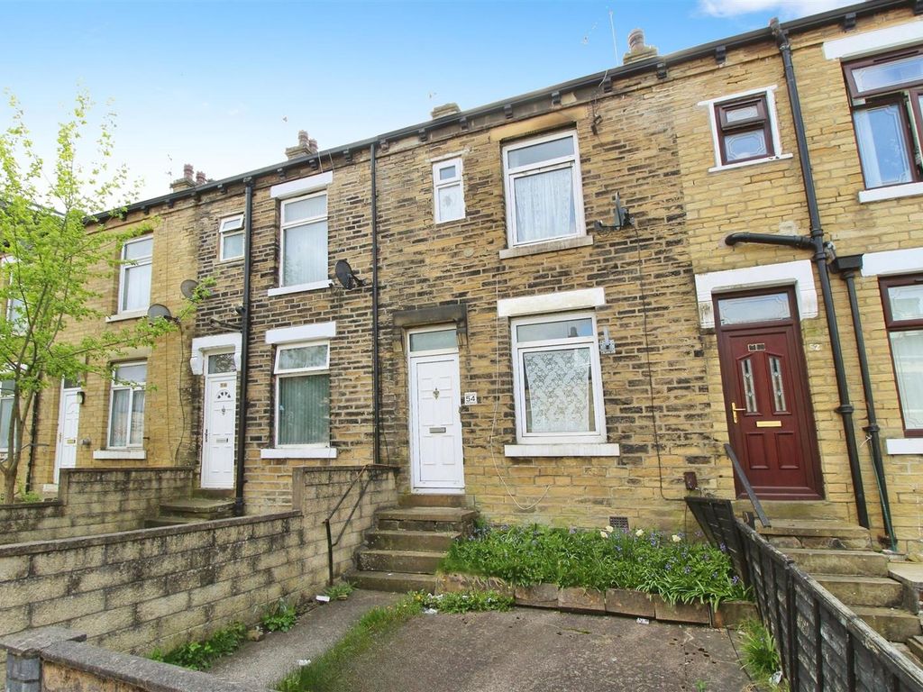 2 bed terraced house for sale in Hartington Terrace, Bradford BD7, £