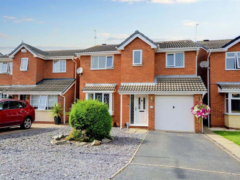 4 bed detached house for sale in Edge Hill Court, Long Eaton, Nottingham NG10, £340,000 Zoopla