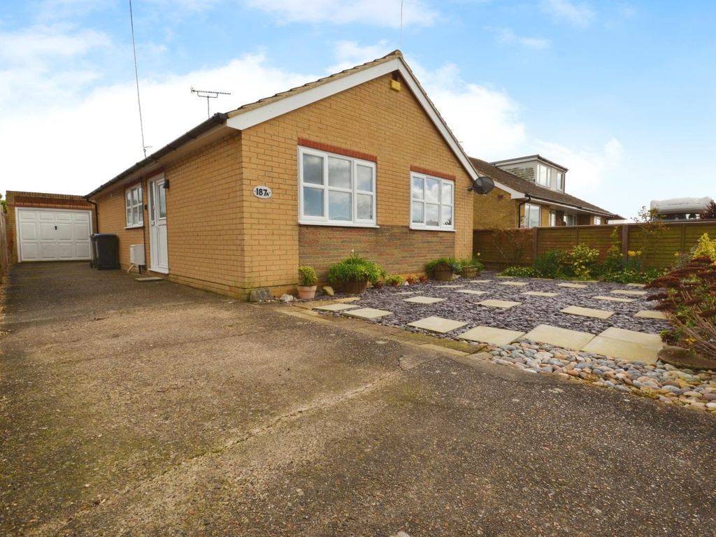 2 bed detached bungalow for sale in Linksfield Road, WestgateOnSea