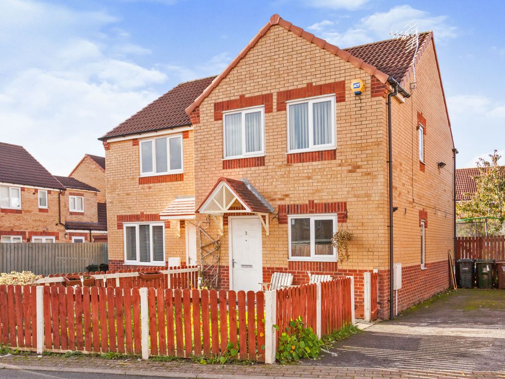 High Broom Close, Bradford, West Yorkshire BD4