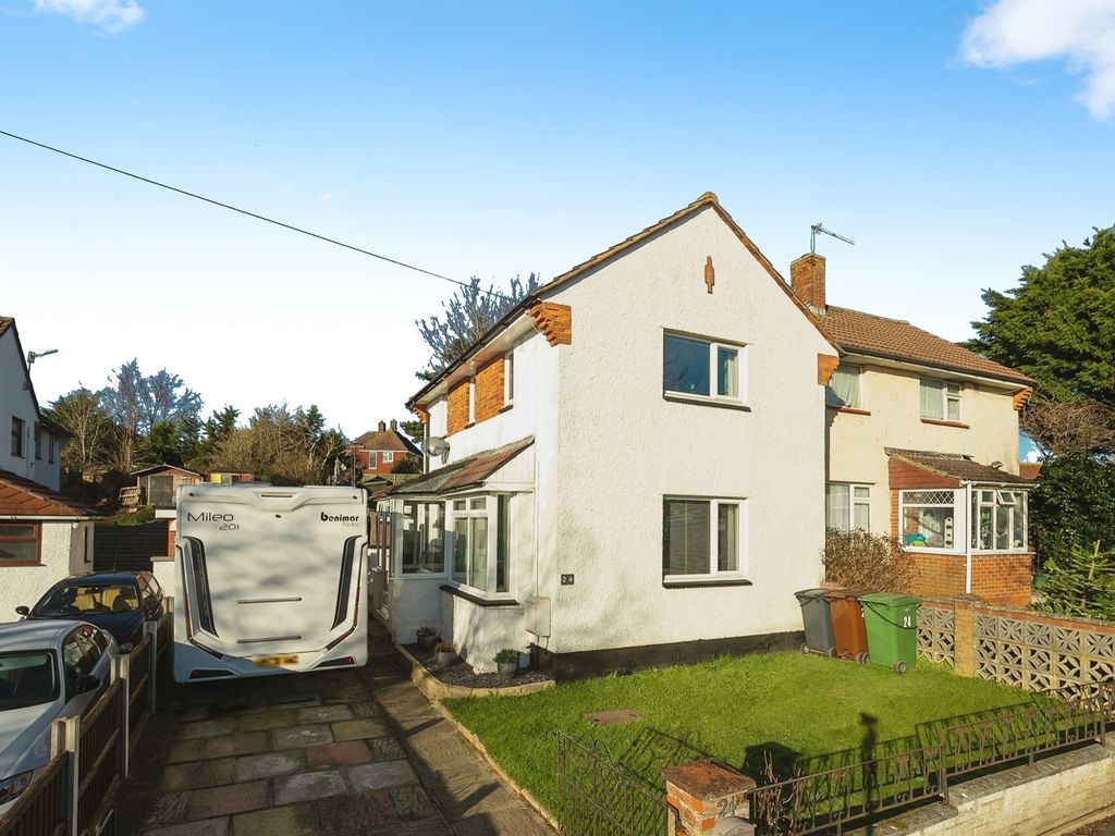 2 bed semidetached house for sale in Edinburgh Road, St. LeonardsOn