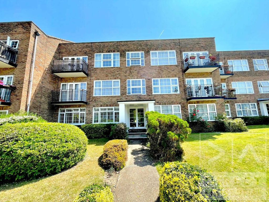 2 bed flat to rent in Highridge Court, Highridge Close KT18 Zoopla
