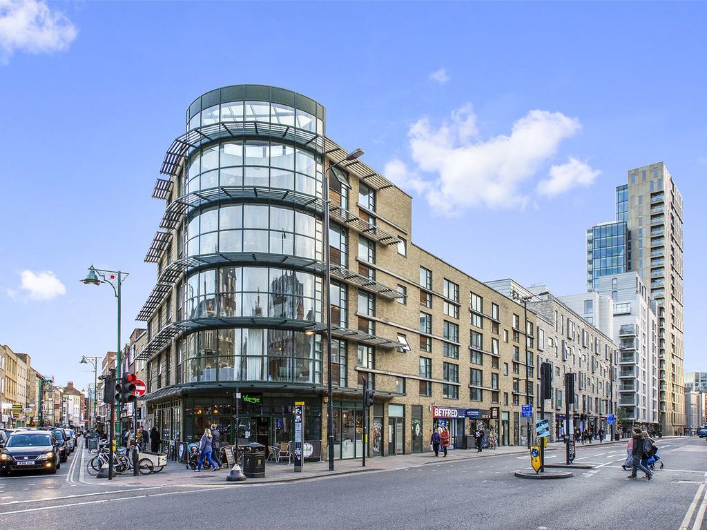 2 bed flat to rent in Bethnal Green Road, London E2, £2,300 pcm Zoopla
