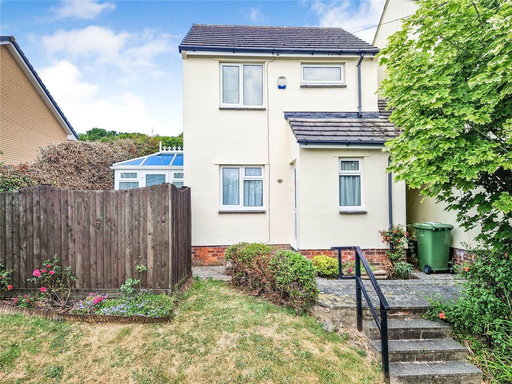 2 bed linkdetached house for sale in Appletree Close, Barnstaple EX32