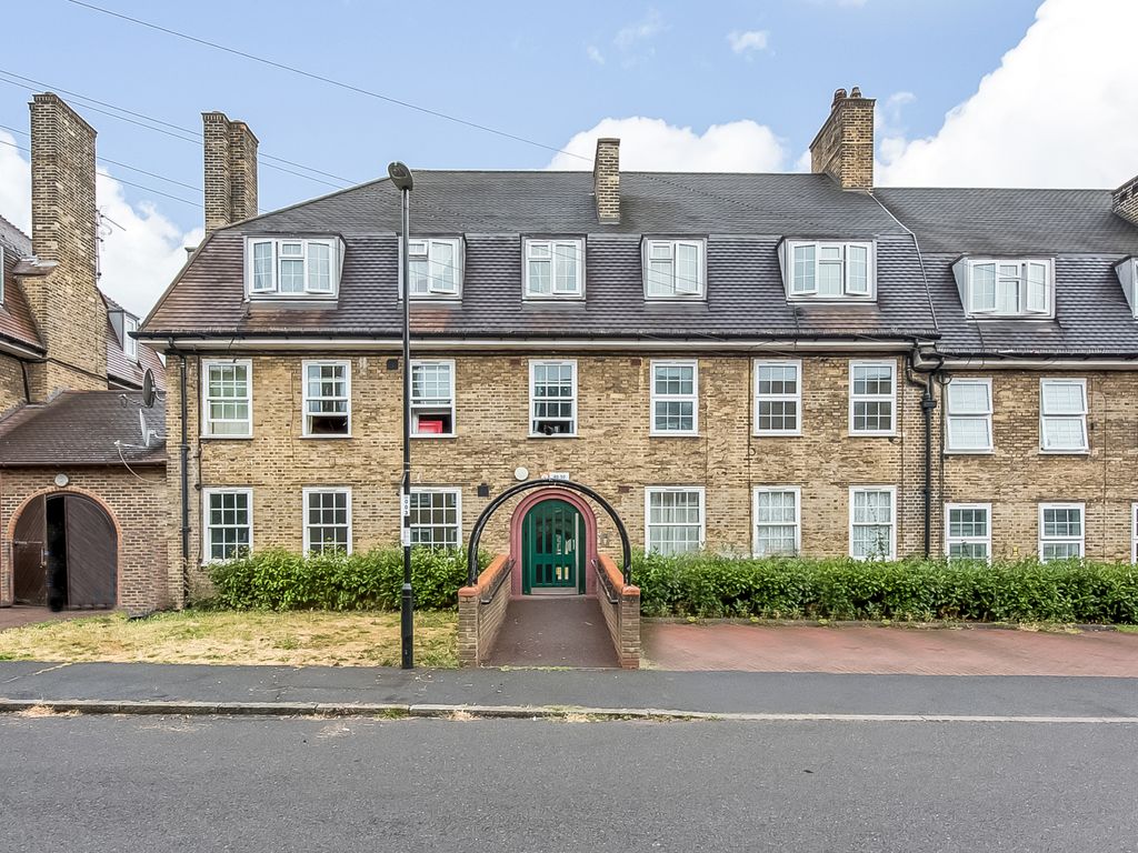 2 bed flat to rent in Gilton Road, Catford, London SE6 Zoopla