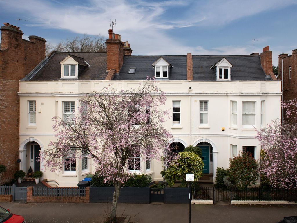 4 bed terraced house for sale in Russell Terrace, Leamington Spa CV31