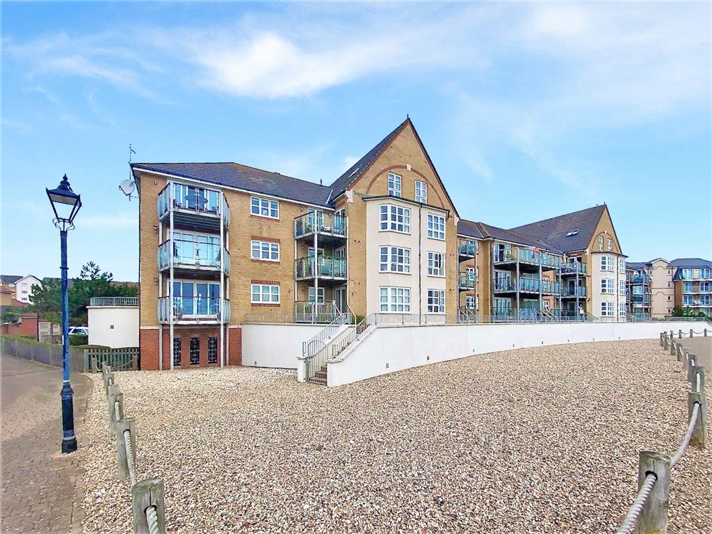 2 bed flat for sale in Caroline Way, Eastbourne, East Sussex BN23, £