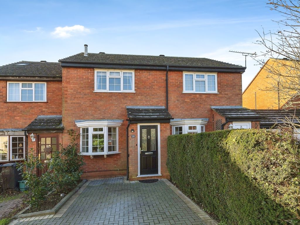 2 bed end terrace house for sale in Apple Cottages, Bovingdon, Hemel Hempstead HP3, £425,000