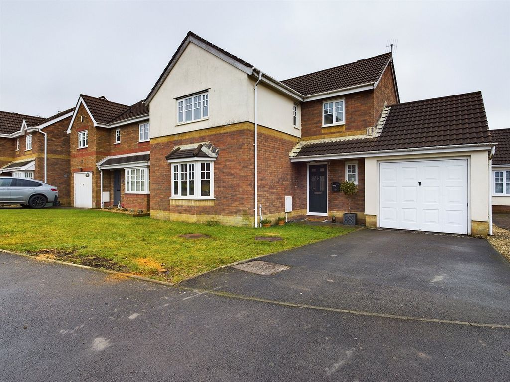 4 bed detached house for sale in Springfield Gardens, Hirwaun, Aberdare