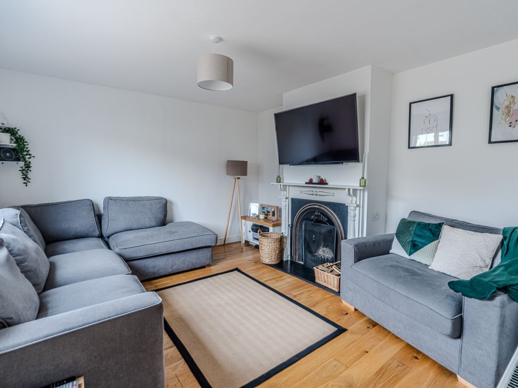 3 bed terraced house for sale in Ewenfield Road, Finedon