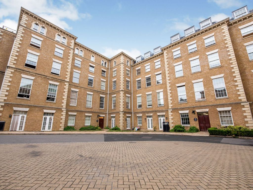 Royal Drive Friern Barnet London N11