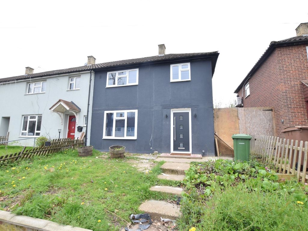 3 bed end terrace house for sale in Hailsham Road, Romford RM3 Zoopla