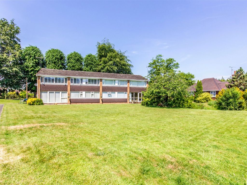 2 bed flat for sale in Millpool Close, Hagley, Stourbridge DY9 Zoopla