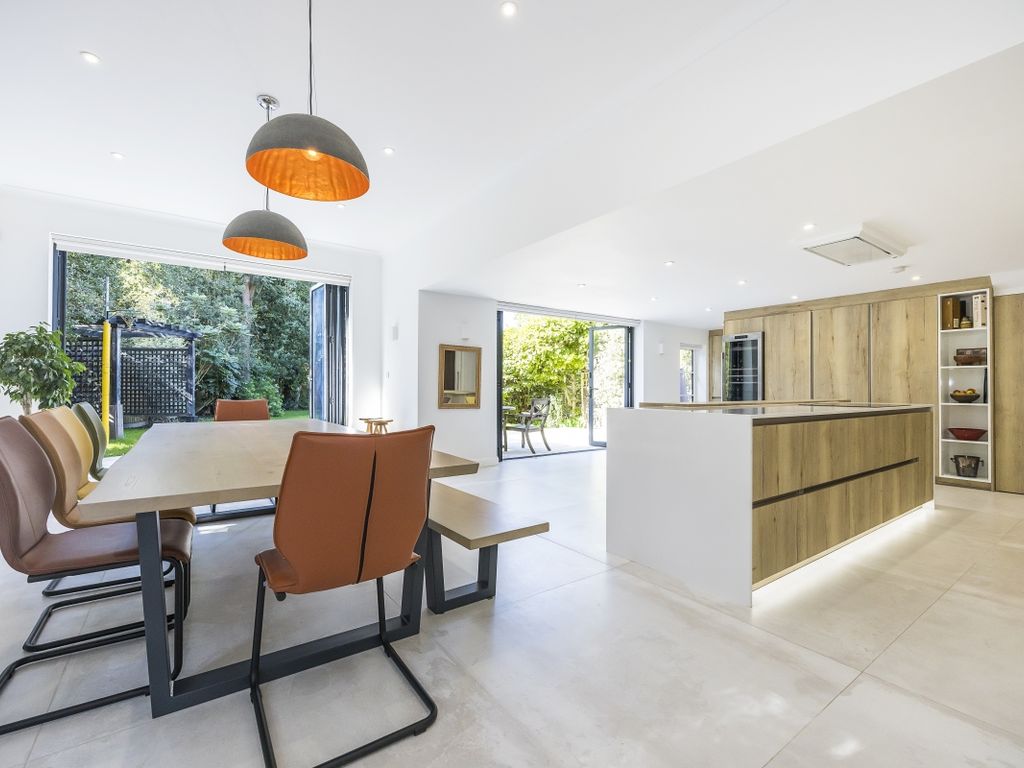 6 bed semidetached house to rent in Kidbrooke Grove, London SE3 Zoopla