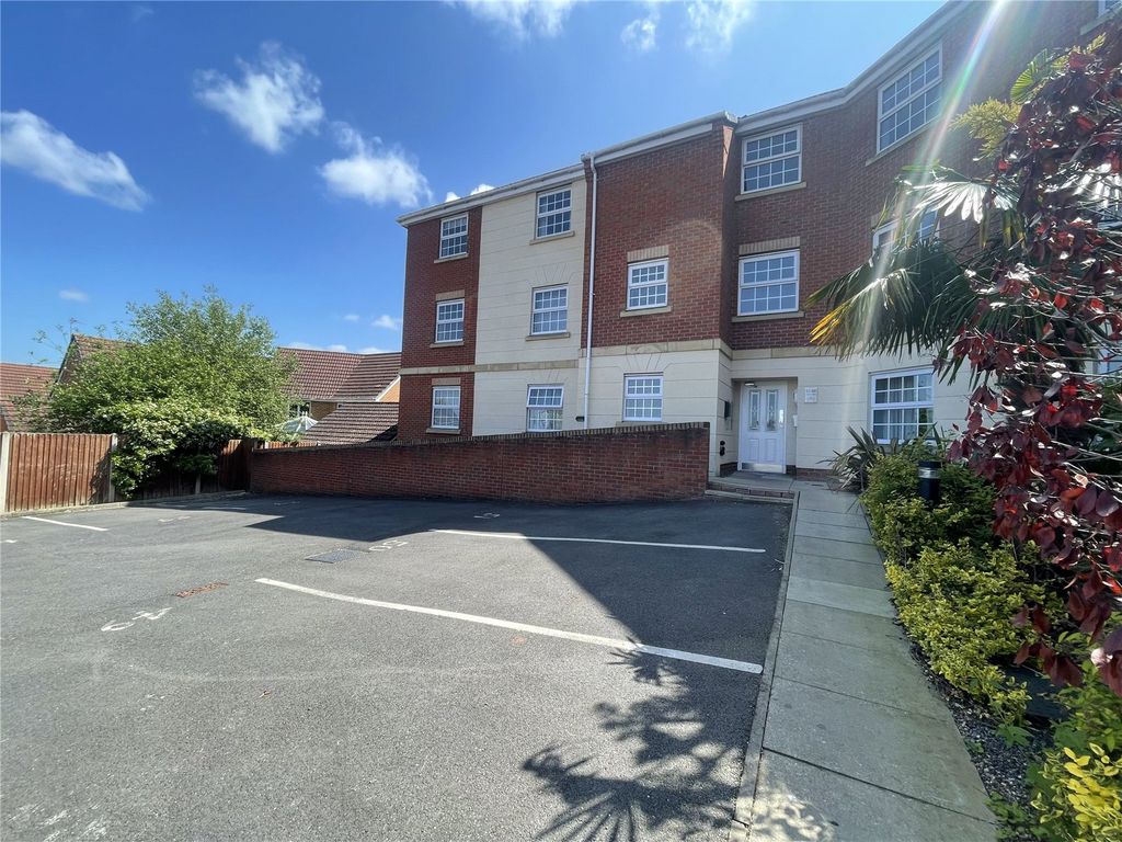 2 bed flat for sale in Birkby Close, Hamilton, Leicester