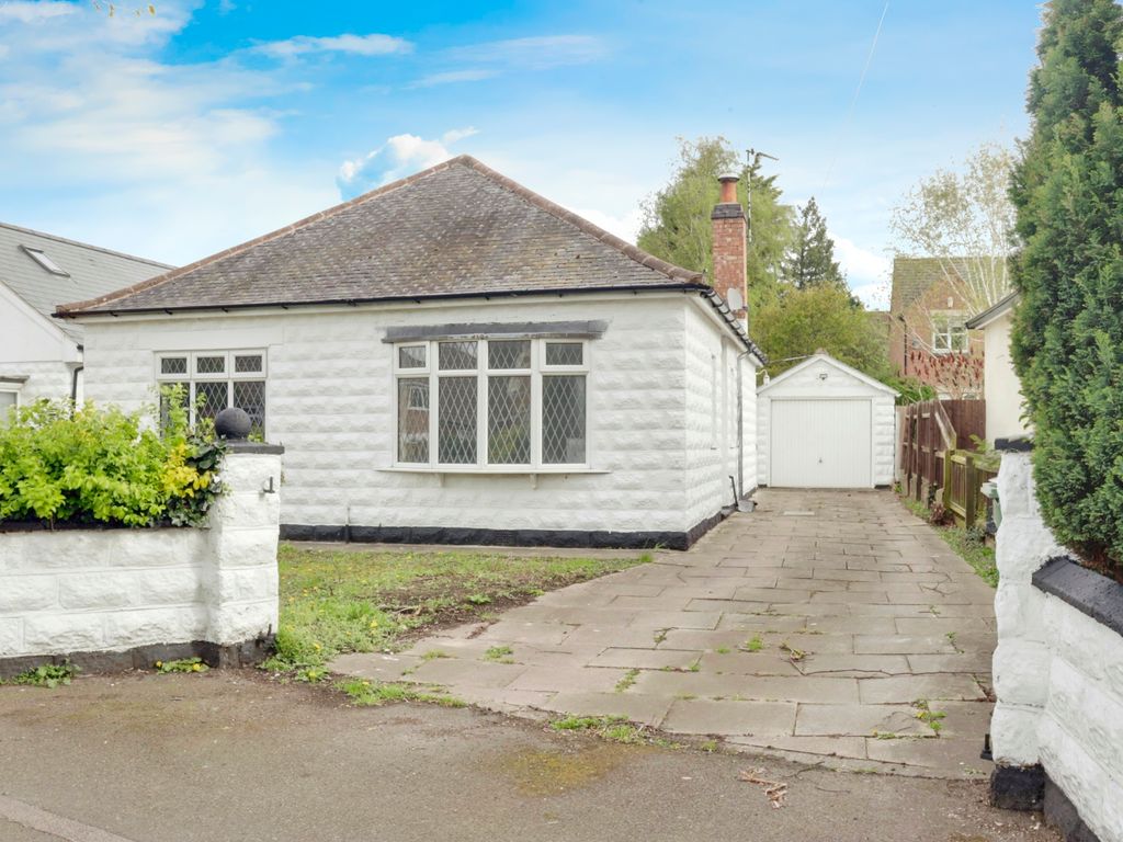 3 bed detached bungalow for sale in Barkby Road, Leicester LE7, £