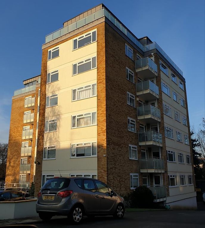 4 bed flat for sale in Cranmer Court, London N3 Zoopla