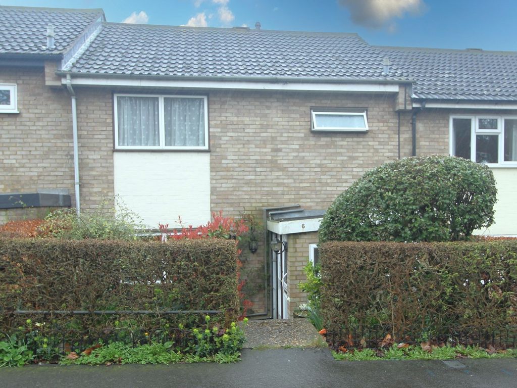 3 bed terraced house for sale in Whiteway, Letchworth Garden City SG6