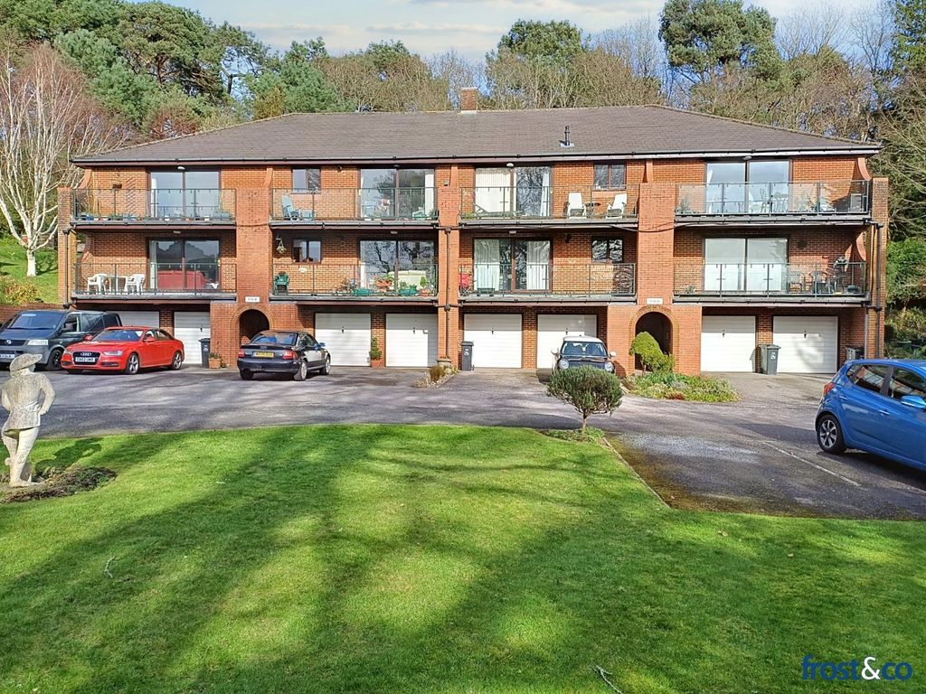 2 bed flat for sale in Constitution Hill Gardens, Lower Parkstone