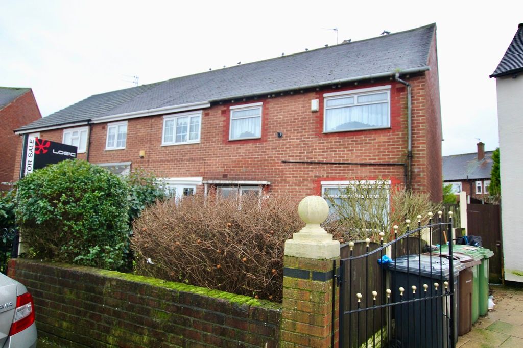 Assissian Crescent, Bootle, Bootle L30  
