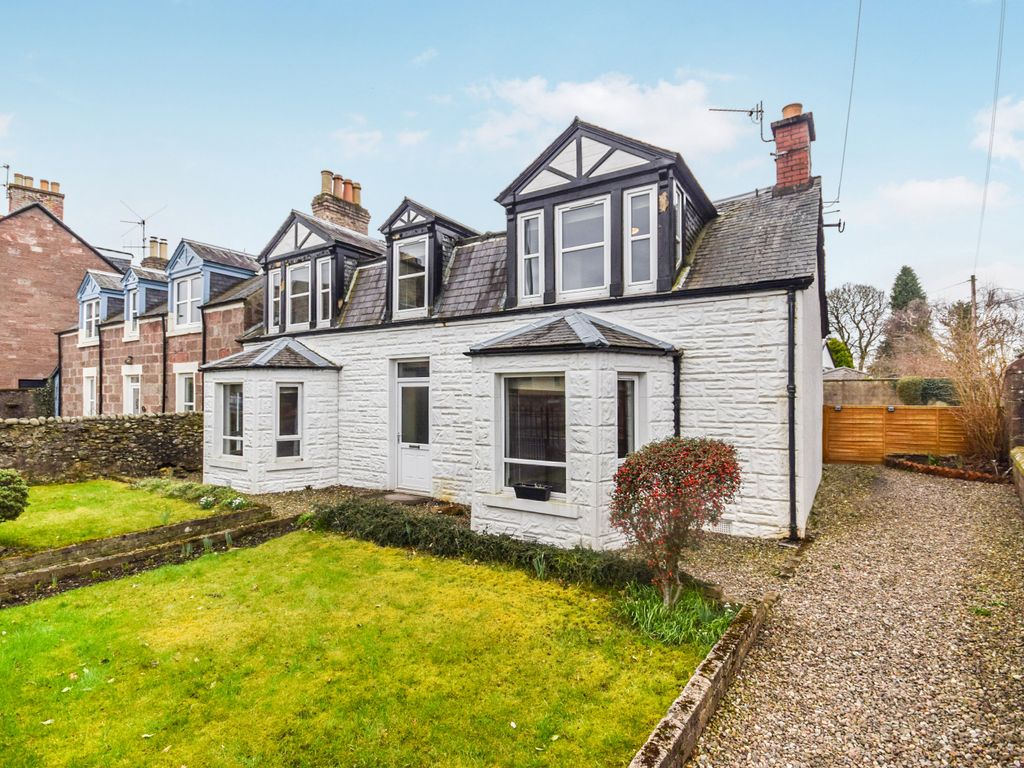3 bed semidetached house for sale in Balmoral Road, Rattray