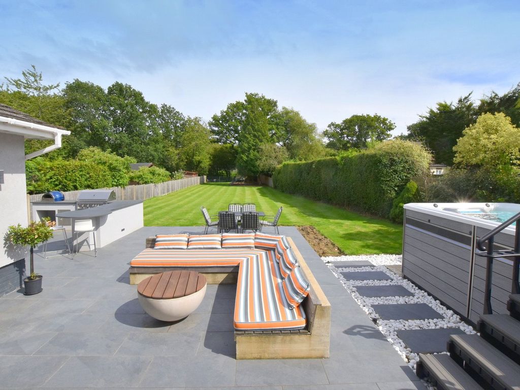 3 bed bungalow for sale in Forest Lane, East Horsley KT24, £1,275,000