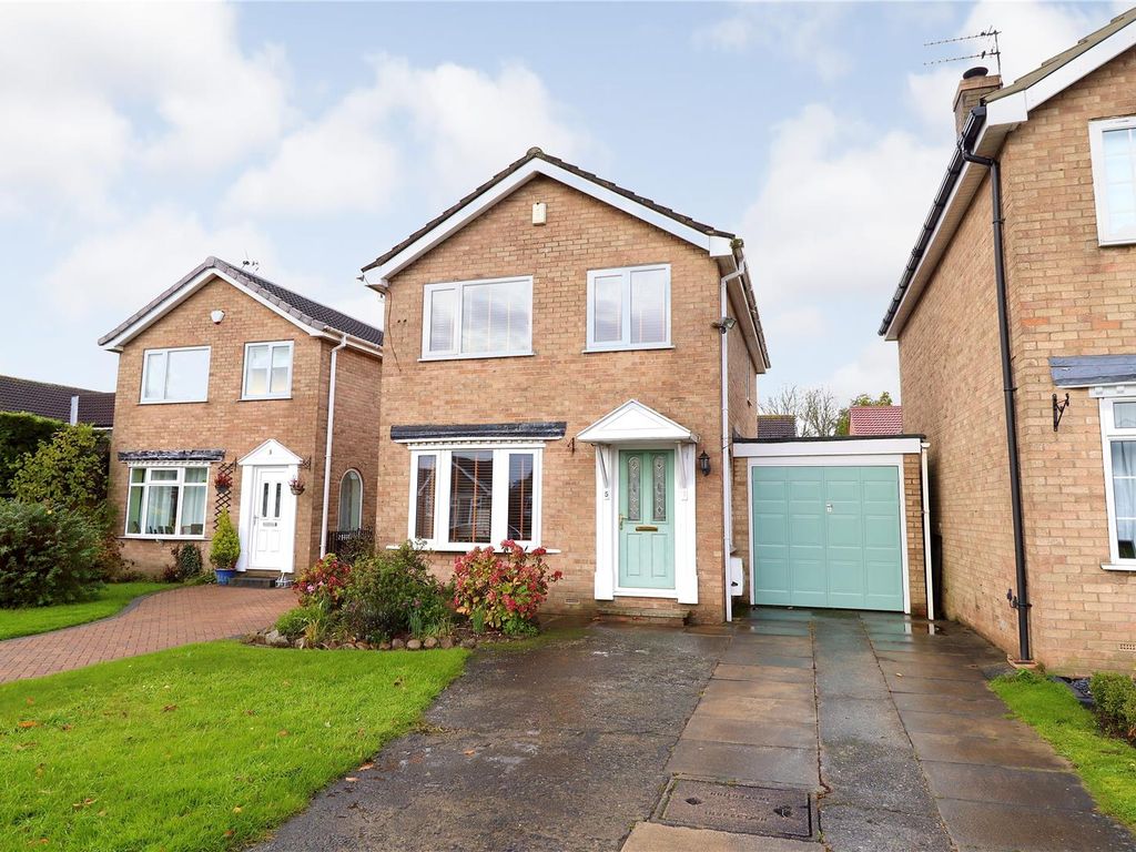 3 bed property for sale in Burton Fields Road, Stamford Bridge, York