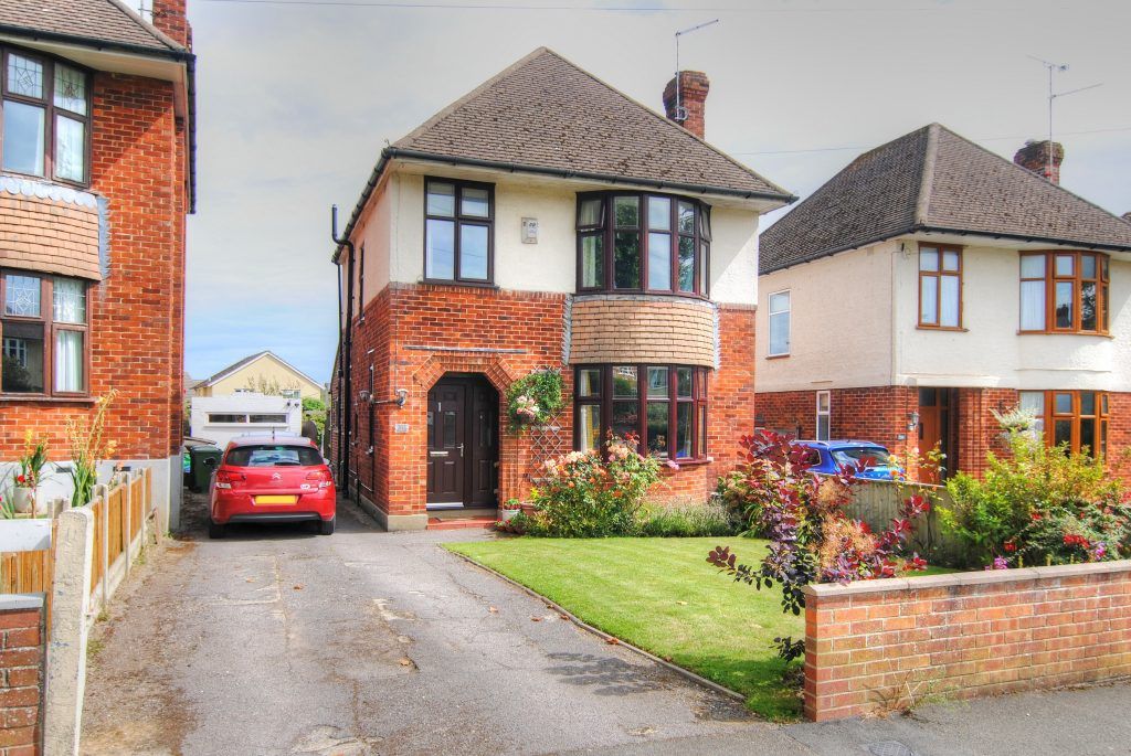 3 bed detached house for sale in St. Michaels Avenue, Yeovil, Somerset