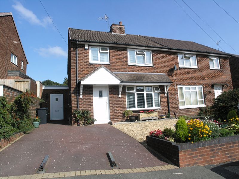 3 bed semidetached house for sale in Uplands Road, Dudley DY2, £
