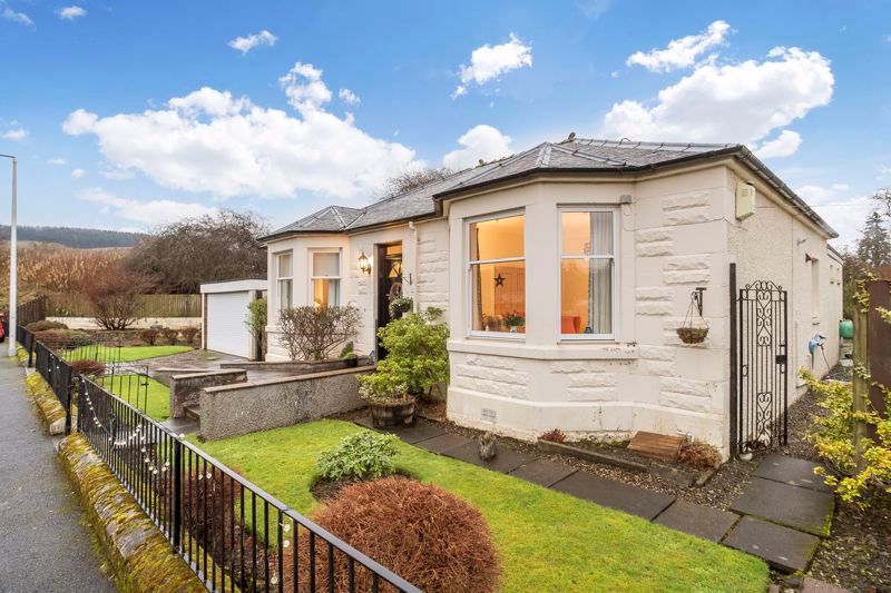 3 bed detached bungalow for sale in Tweed Avenue, Peebles EH45, £
