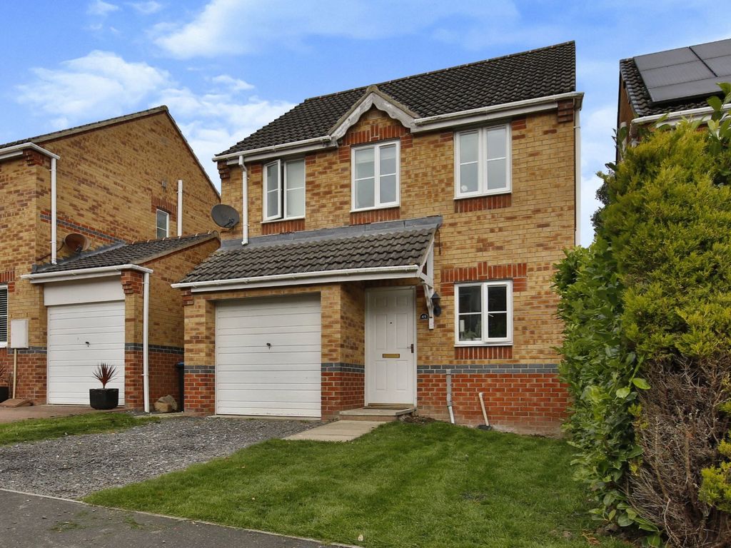 3 bed detached house to rent in Dickens Way, Crook, County Durham DL15