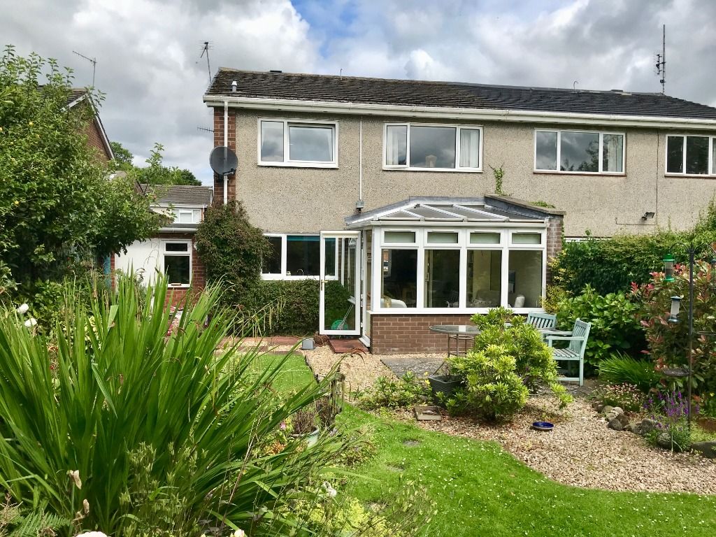 3 bed detached house to rent in Newbattle Abbey Crescent, Dalkeith