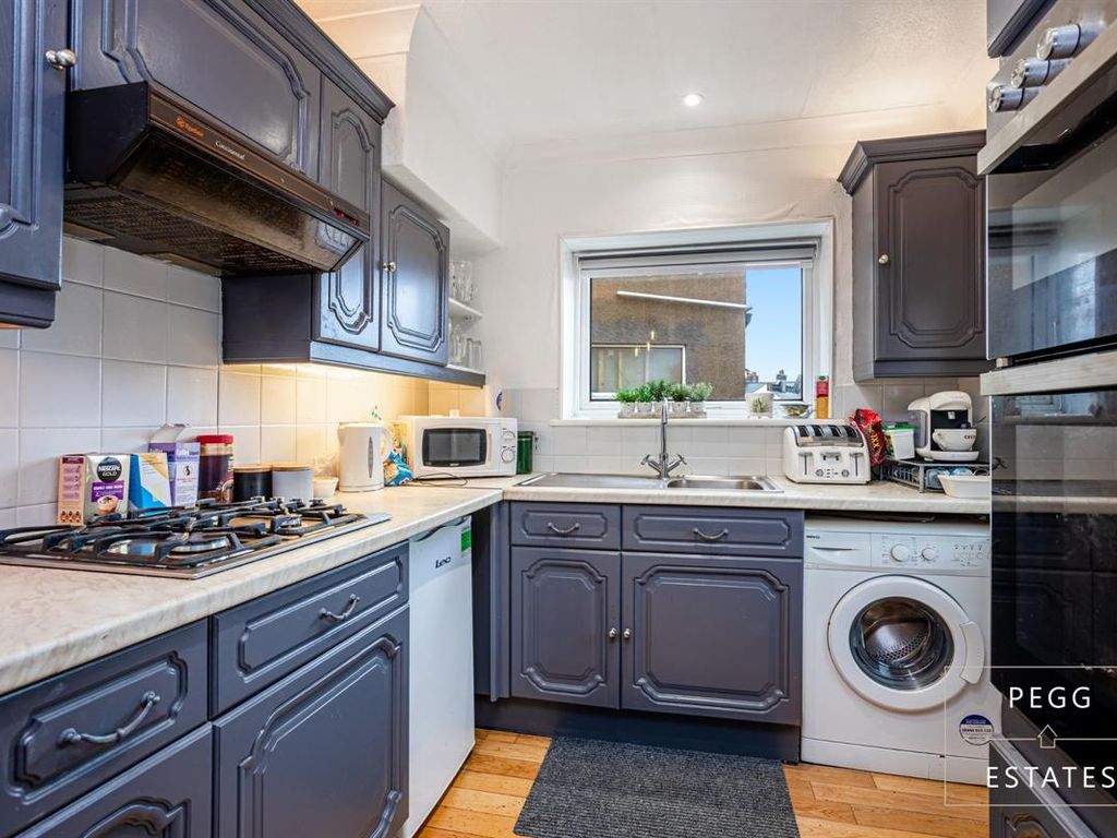 Hill Park Road, Torquay TQ1