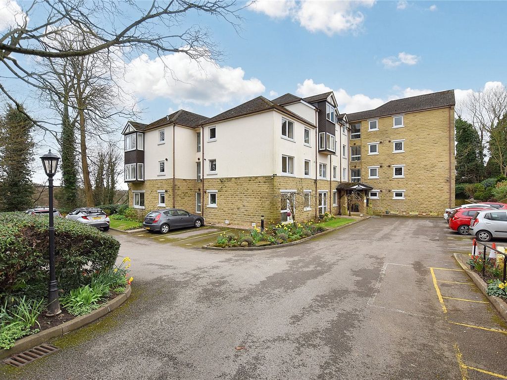 2 bed flat for sale in Nicholson Court, Fitzroy Drive, Roundhay, Leeds