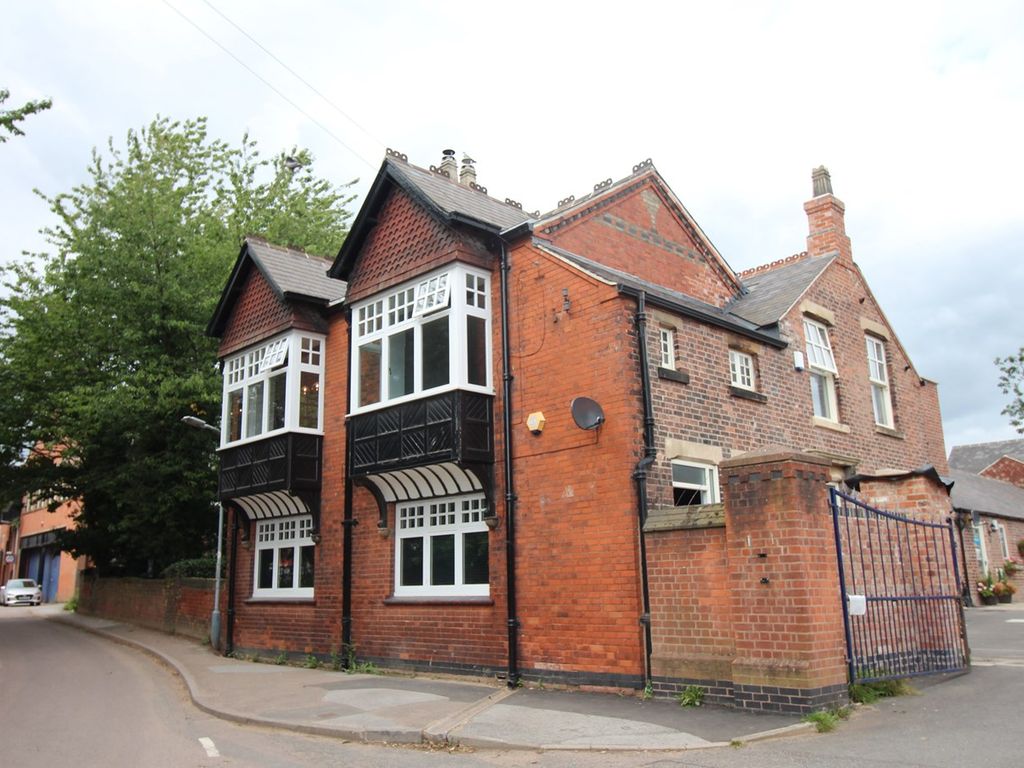 2 bed flat for sale in Drayman Court, Kimberley, Nottingham NG16, £