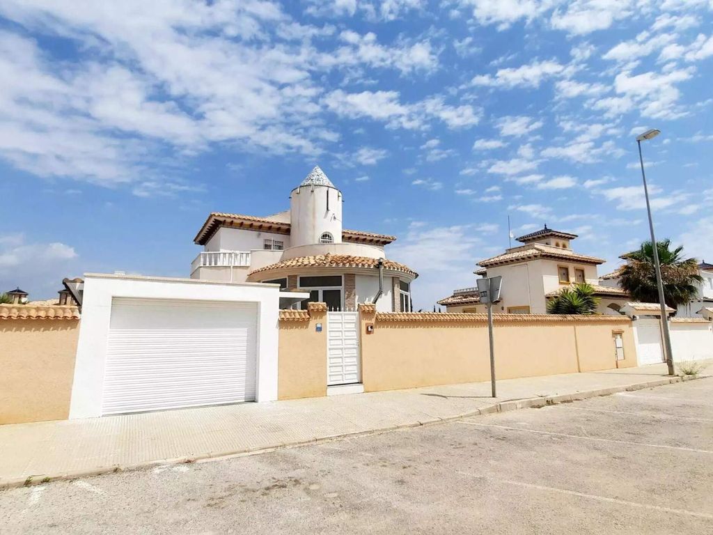 5 bed villa for sale in 03189 Cabo Roig, Alicante, Spain Zoopla