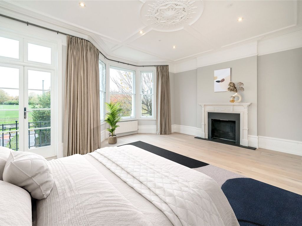 6 bed end terrace house for sale in Clapham Common North Side, Clapham