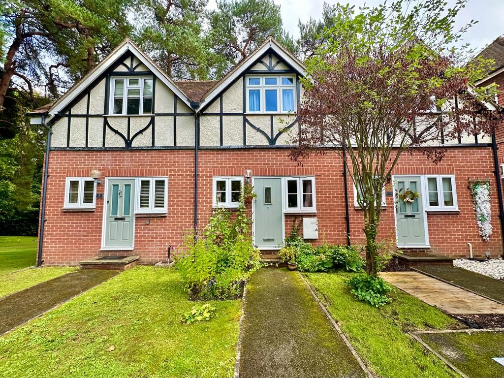 1 bed terraced house for sale in Deepcut Bridge Road, Deepcut