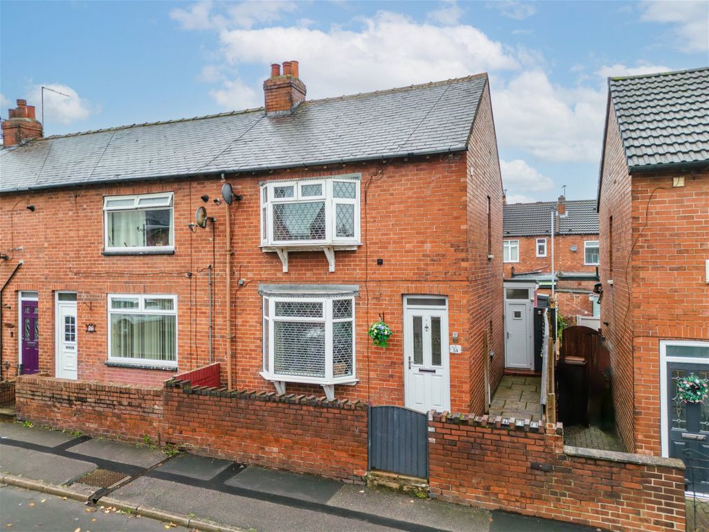 3 bed end terrace house for sale in Joffre Avenue, Castleford WF10, £