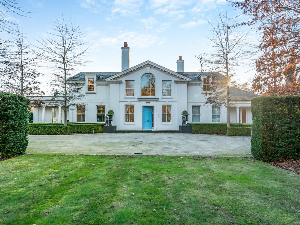 5 bed detached house for sale in Coopers Lane, Northaw, Hertfordshire