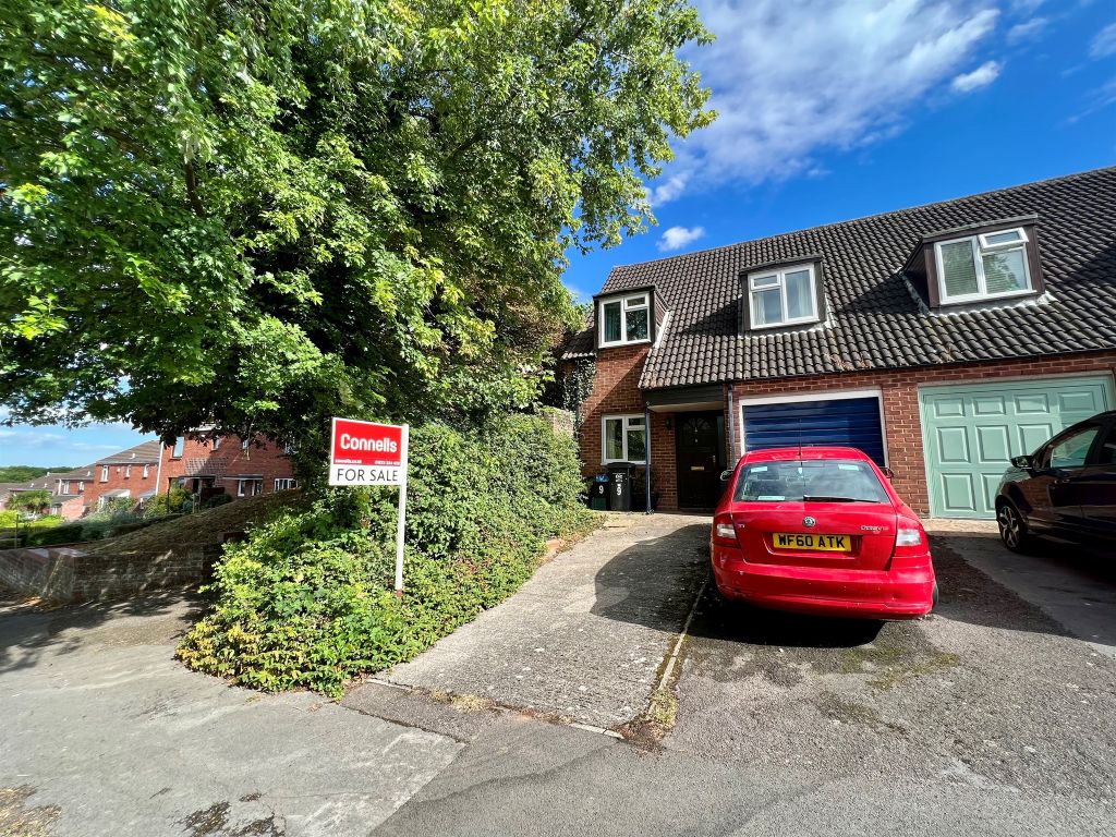 3 bed end terrace house for sale in Holly Close, Taunton TA1 Zoopla