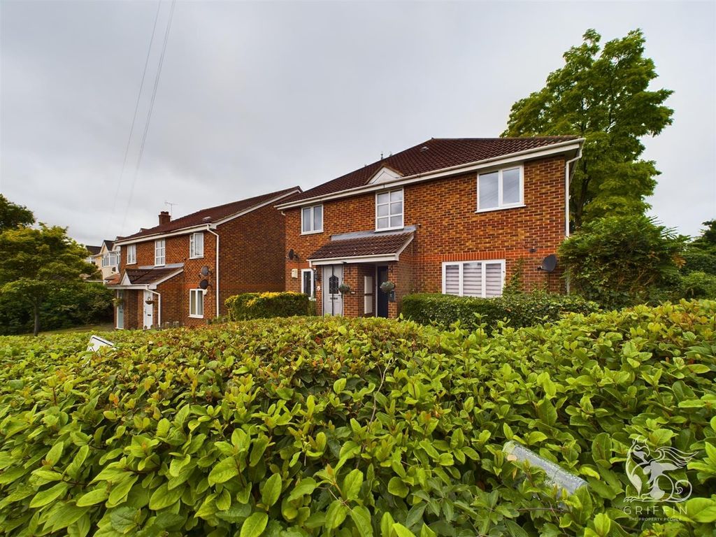 1 bed flat for sale in Rectory Road, Grays RM17 Zoopla