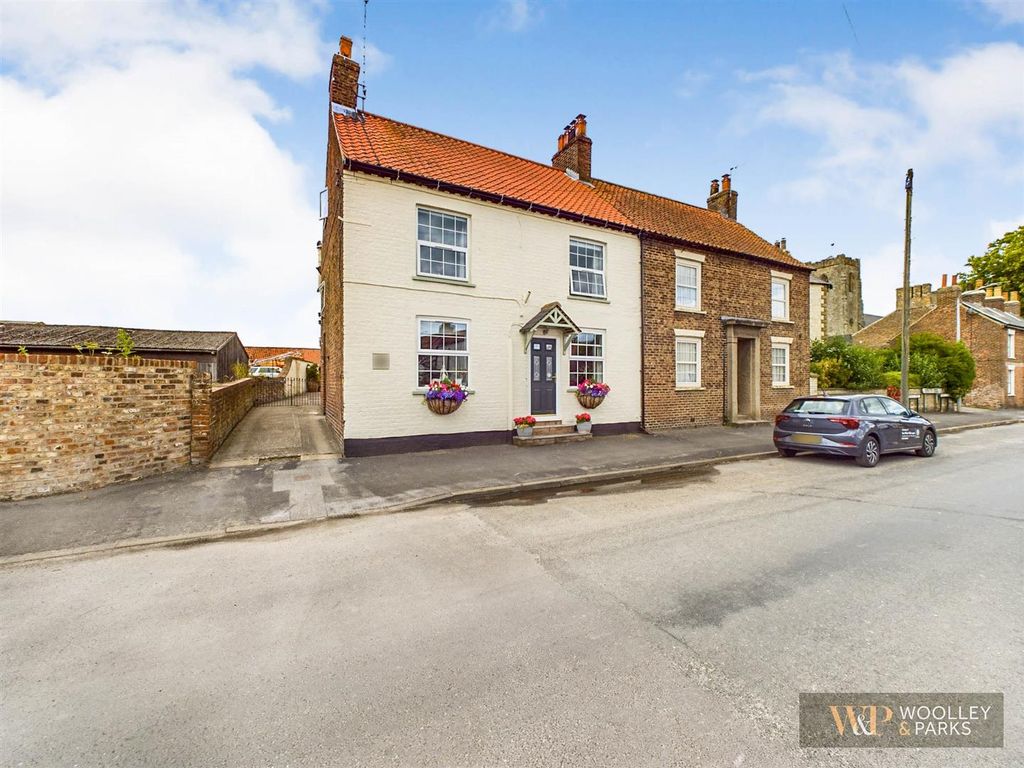 6 bed semidetached house for sale in Middle Street, Kilham, Driffield YO25 Zoopla