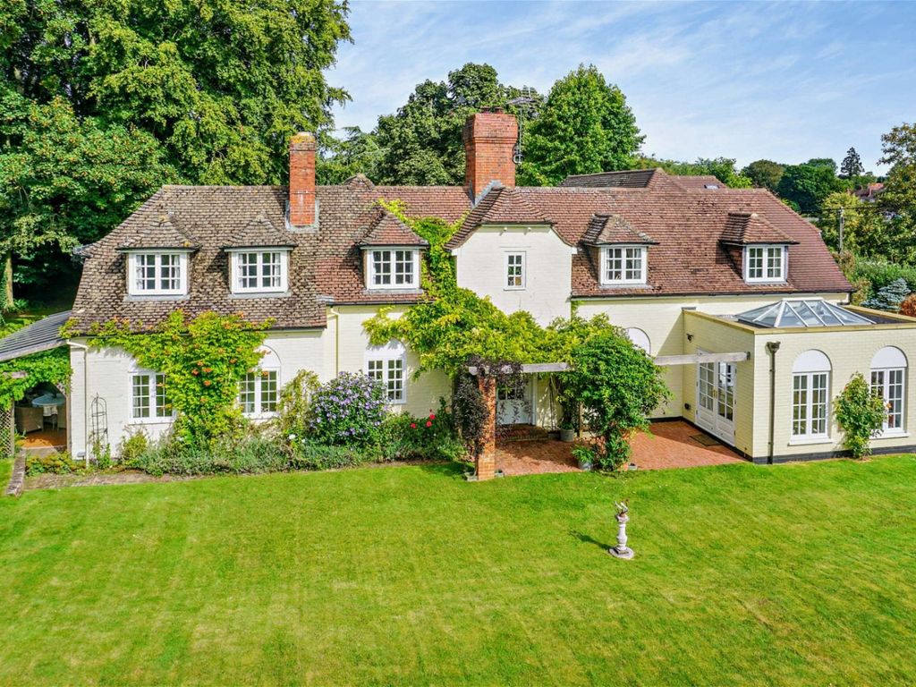 6 bed detached house for sale in Wield Road, Preston Candover