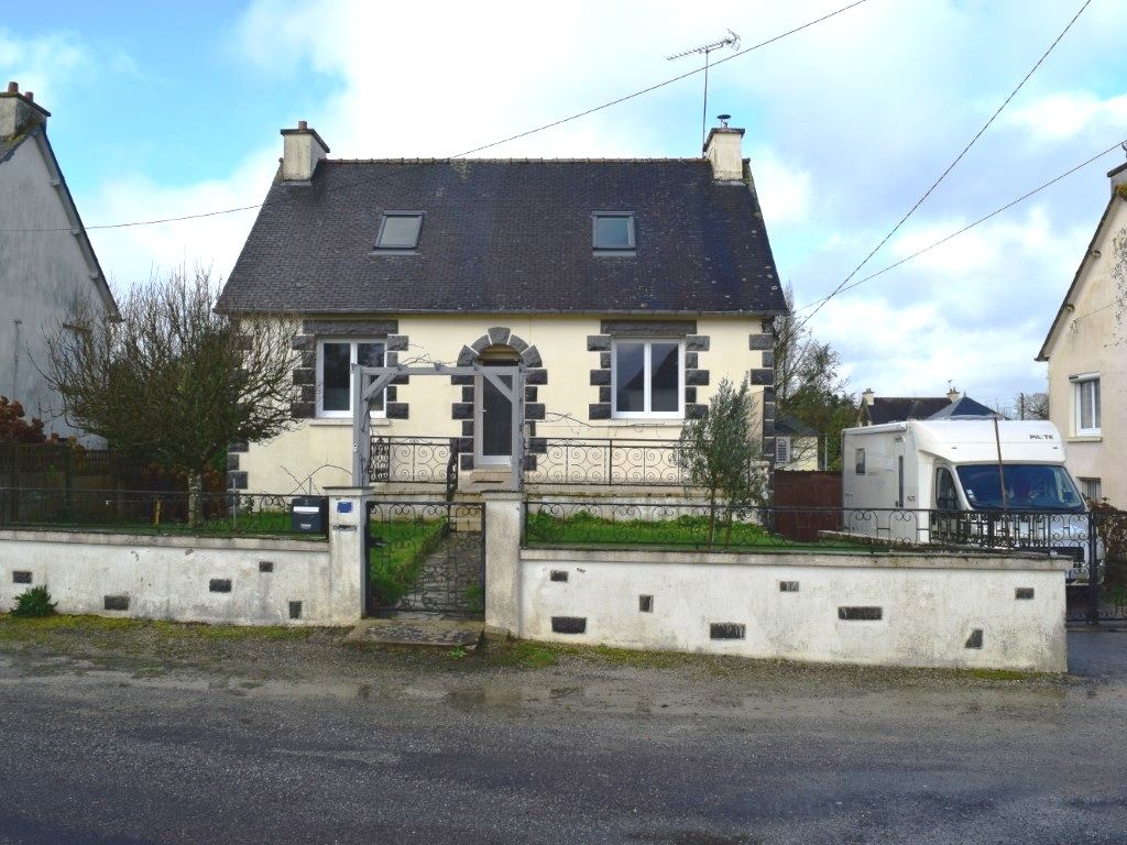 2 bed detached house for sale in 22570 Laniscat, CôtesD'armor